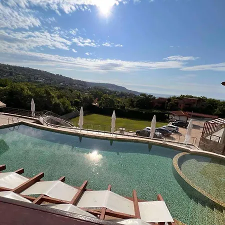 Stunning 2bd Flat With Sea Views & Pool By Flat Mаnager * Balchik