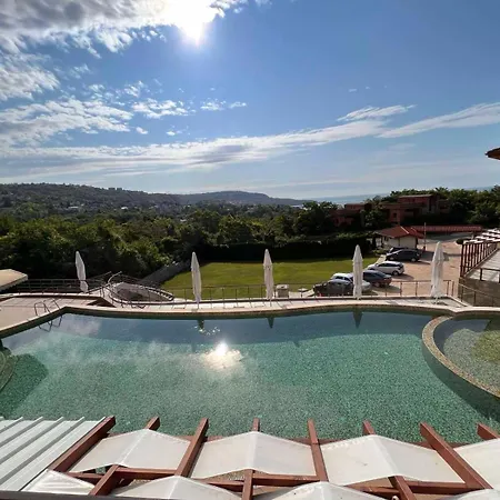 Stunning 2bd Flat With Sea Views & Pool By Flat Mаnager Apartment